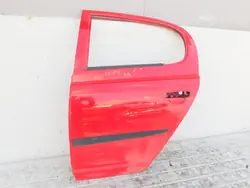 Niska cena TOYOTA YARIS I 99r 1.0 DRZWI LEWY TYŁ CZERWONE